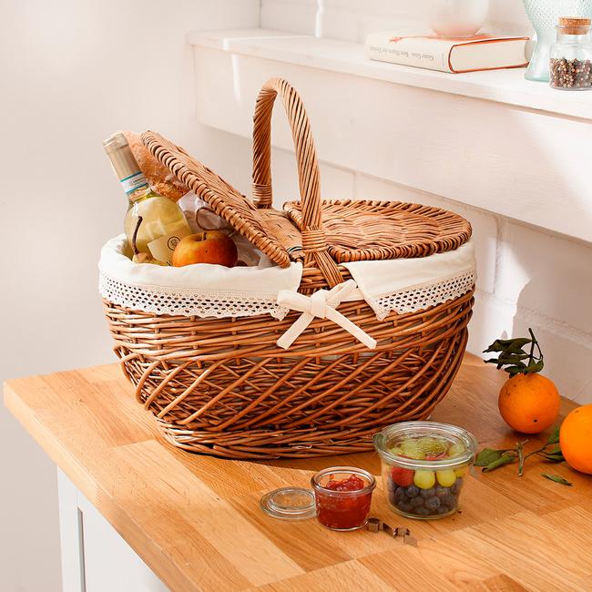 Wicker shop picnic basket