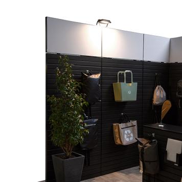 FlexiSlot® lamellenwand beursstand „Style-Black“ | 2.850 x 2.800 mm | hoekopstelling